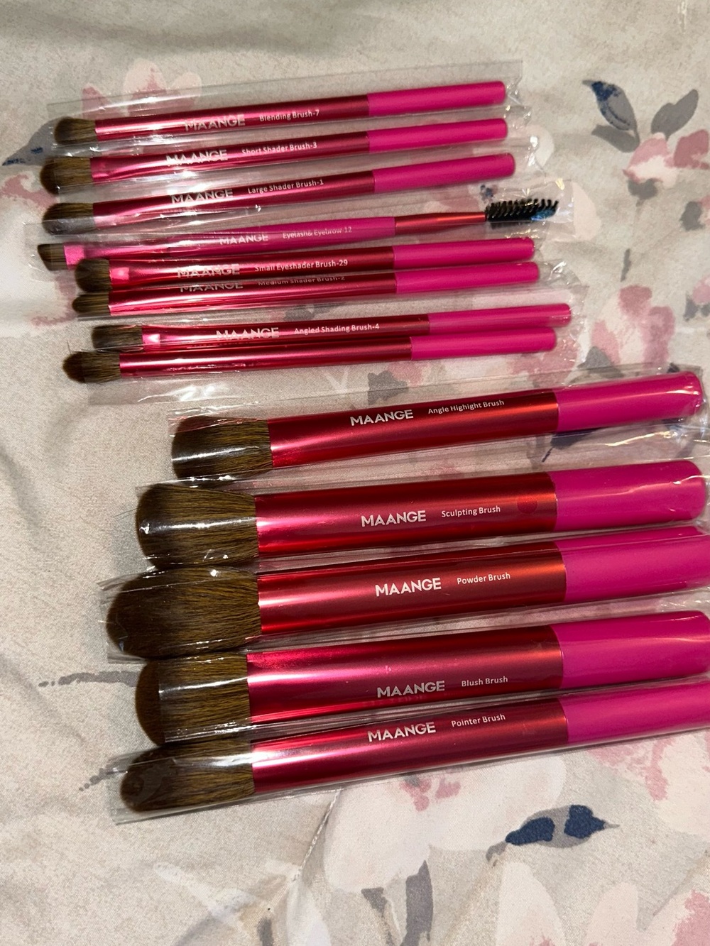 Pink Professional Brush Set — 12-Piece Women’s Makeup Brushes